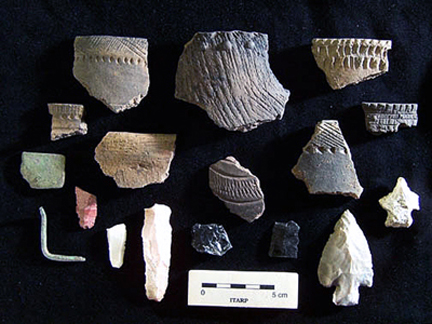 Selected diagnostic ceramics and lithics – Coon Run VII site 